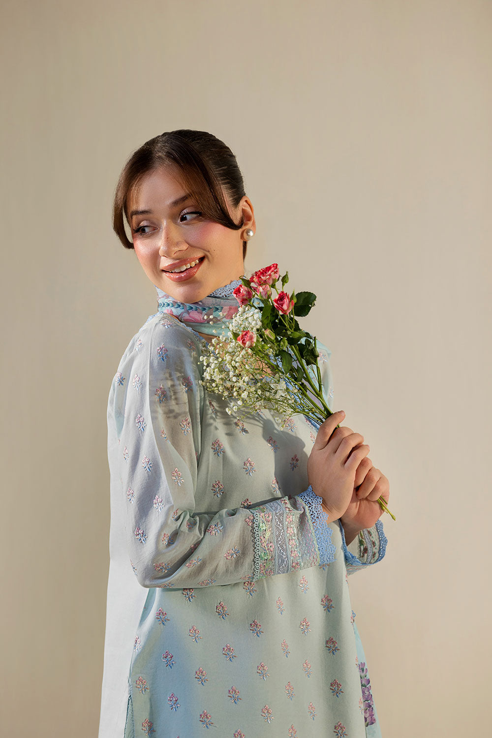 Design 10B Vital 2026 Unstitched