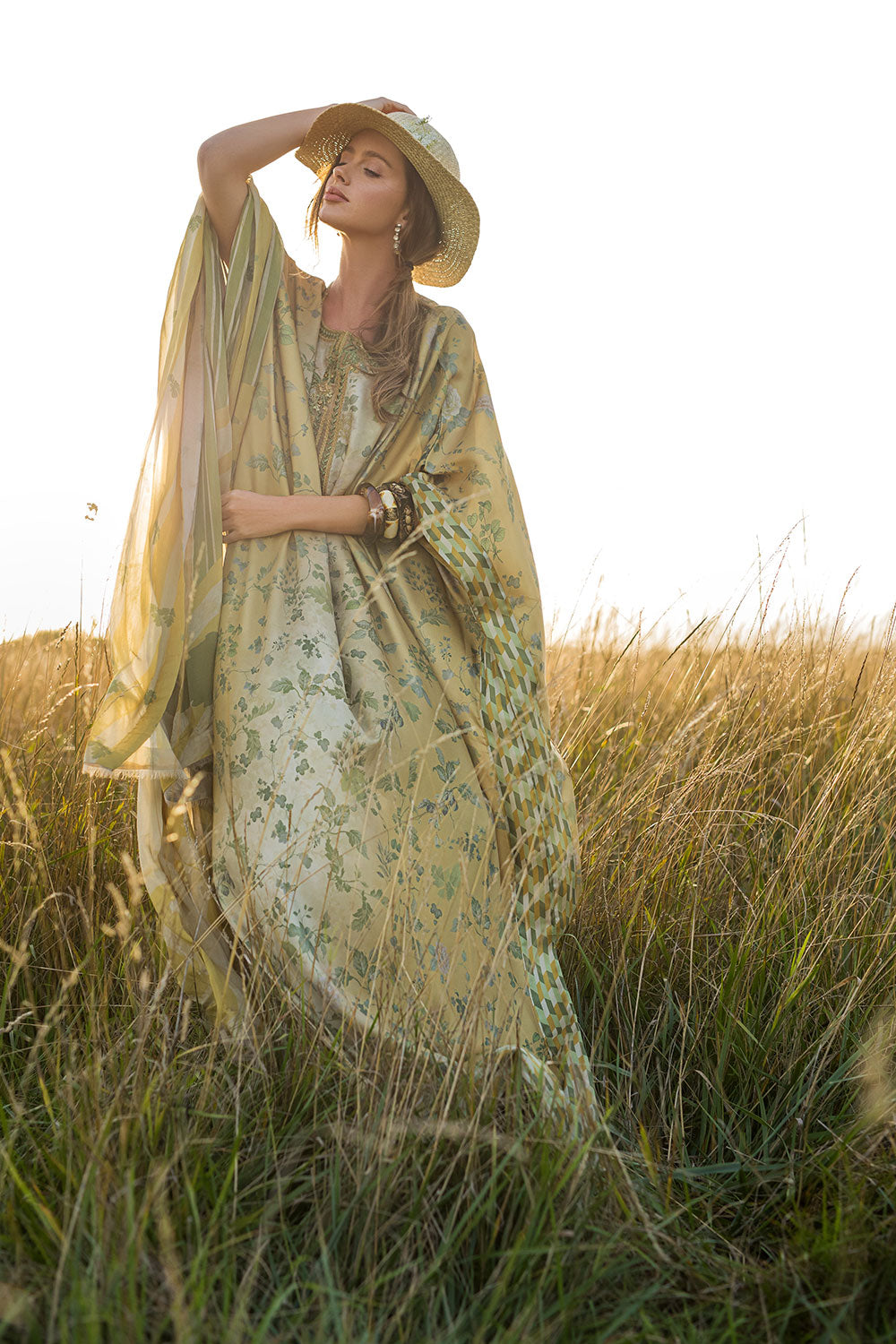 Design 04 Satin '25 Unstitched