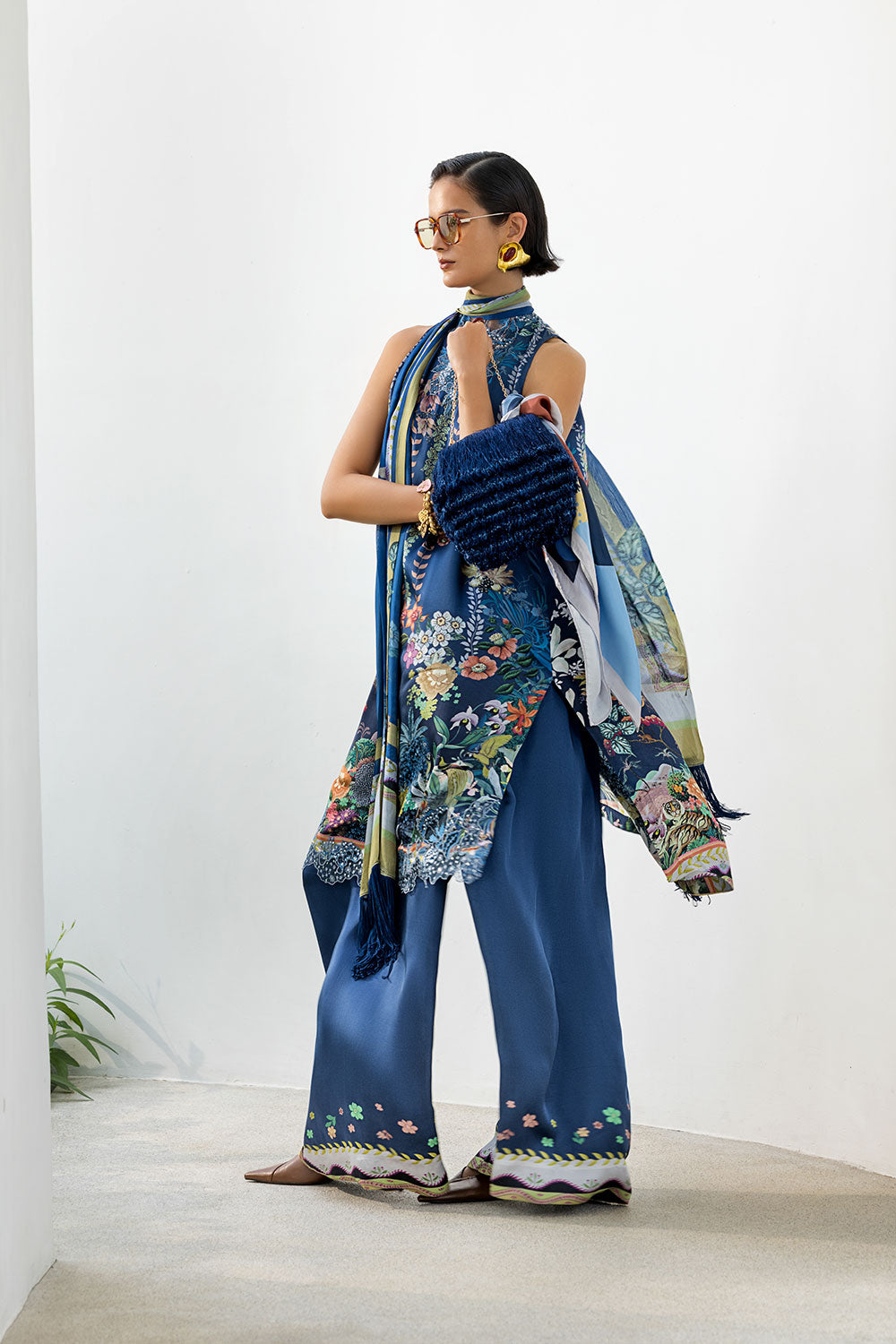 Design 09 Silk ‘26 Unstitched