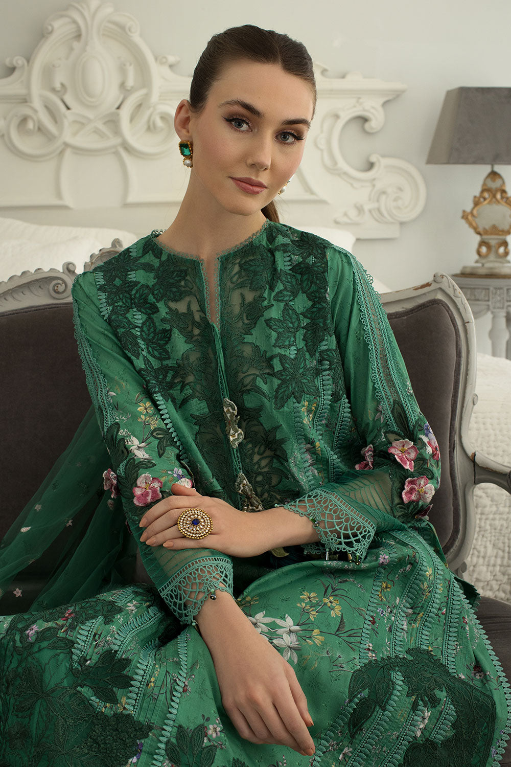 Design 15B Luxury Lawn 2024 Unstitched