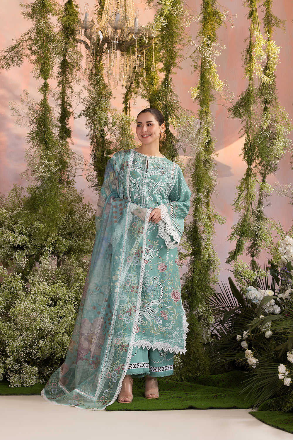 Design 5B Luxury Lawn 2025 Unstitched