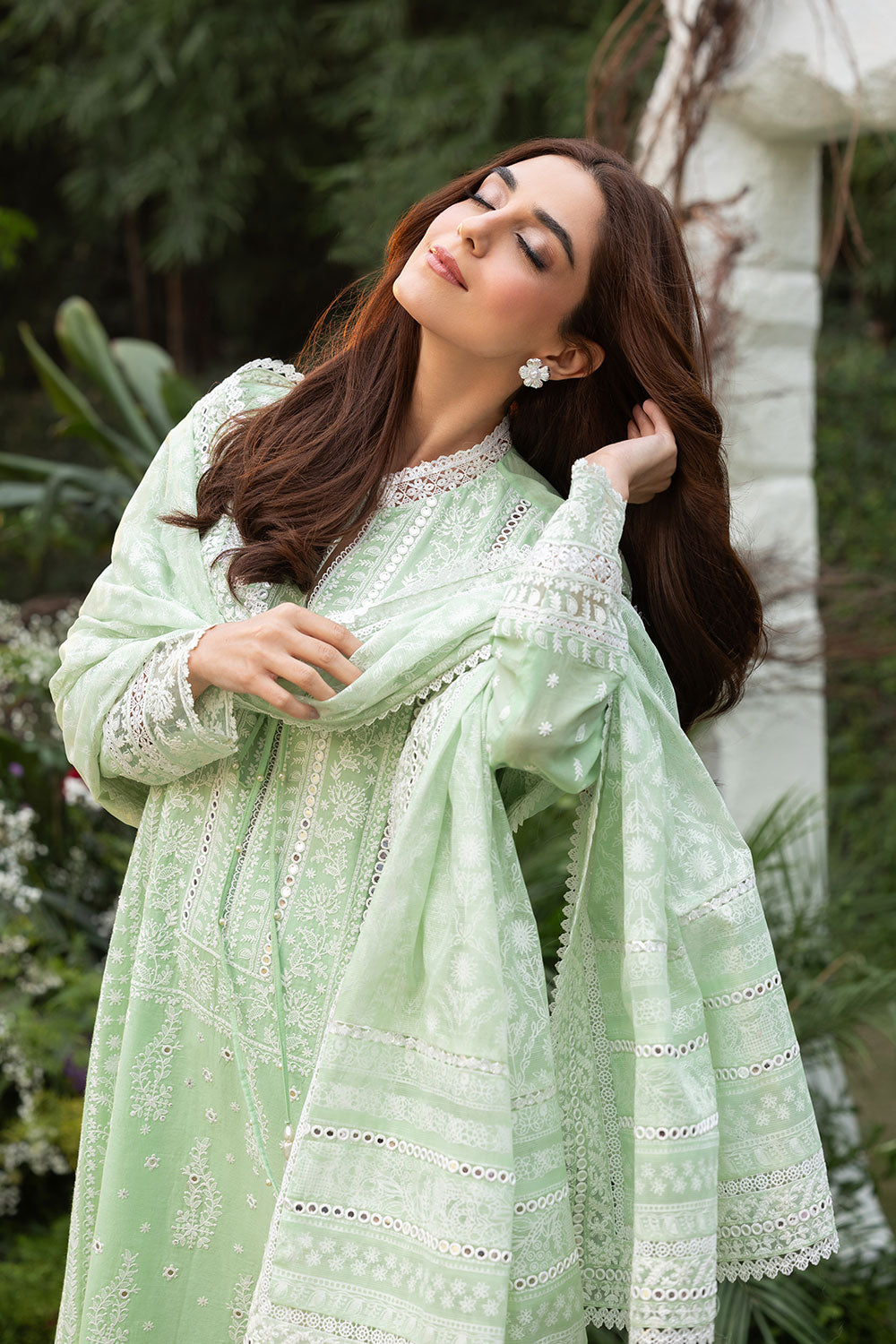 Design 7B Luxury Lawn 2025 Unstitched