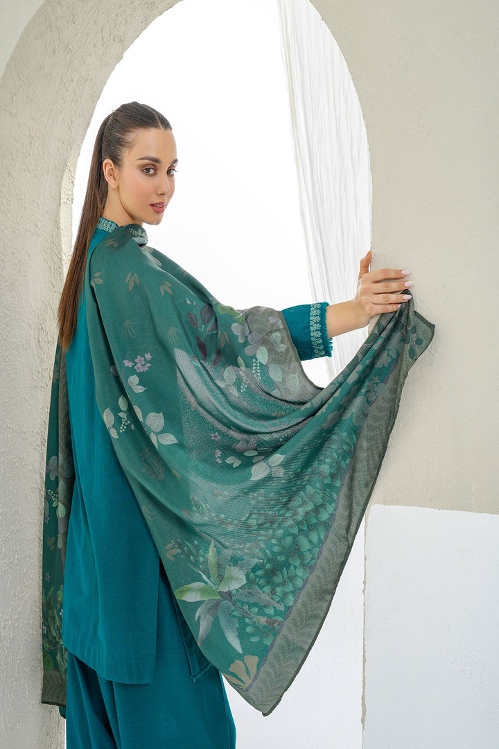 Design 4 - Winter Pret 25 Shirt & Trouser