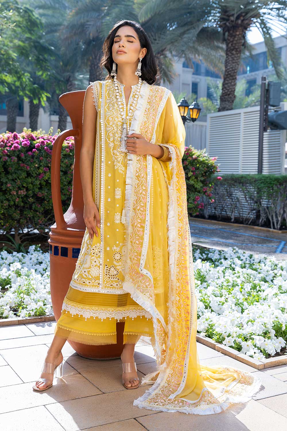 Design 6A Luxury Lawn 2022 Unstitched