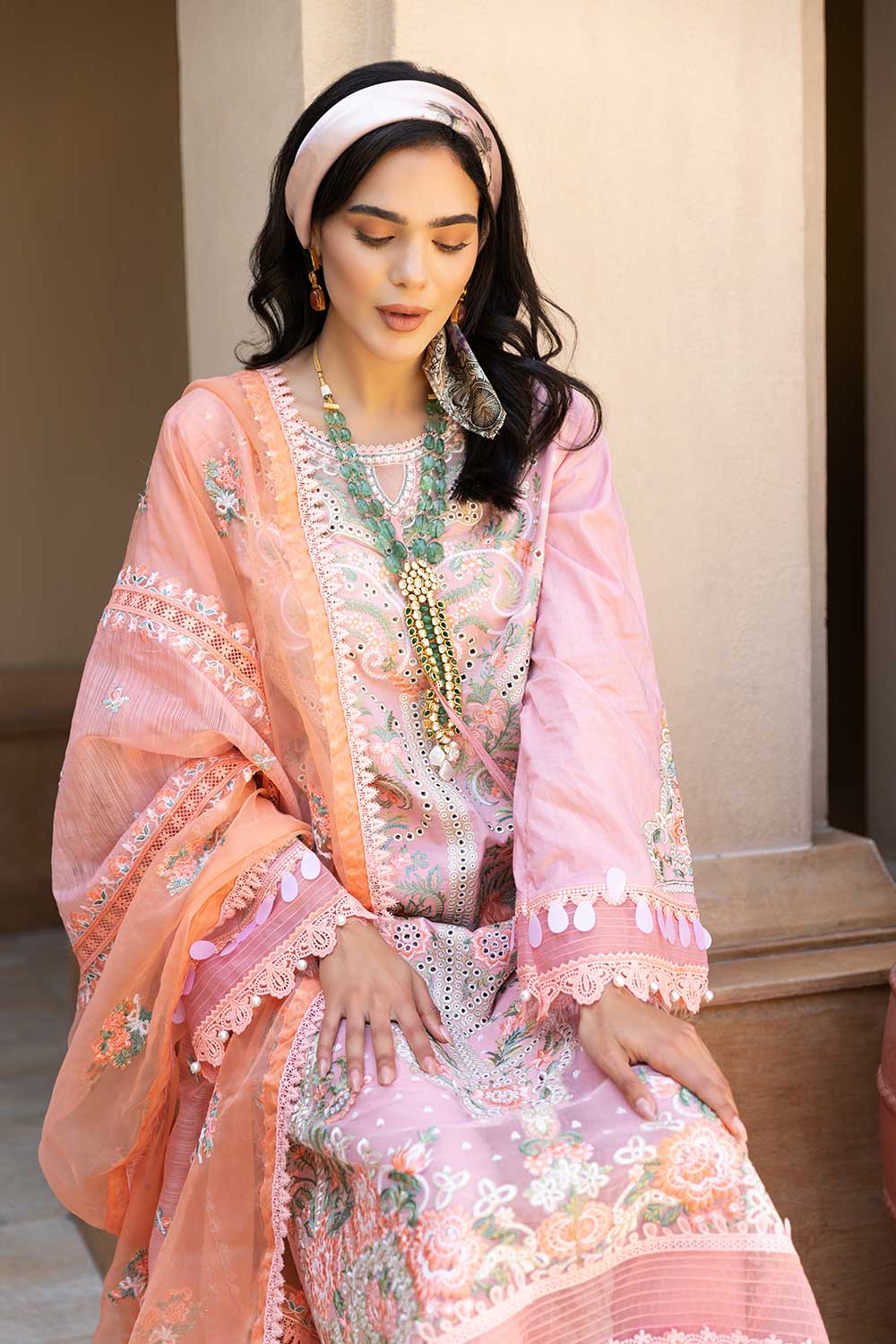 Design 8A Luxury Lawn 2022 Unstitched