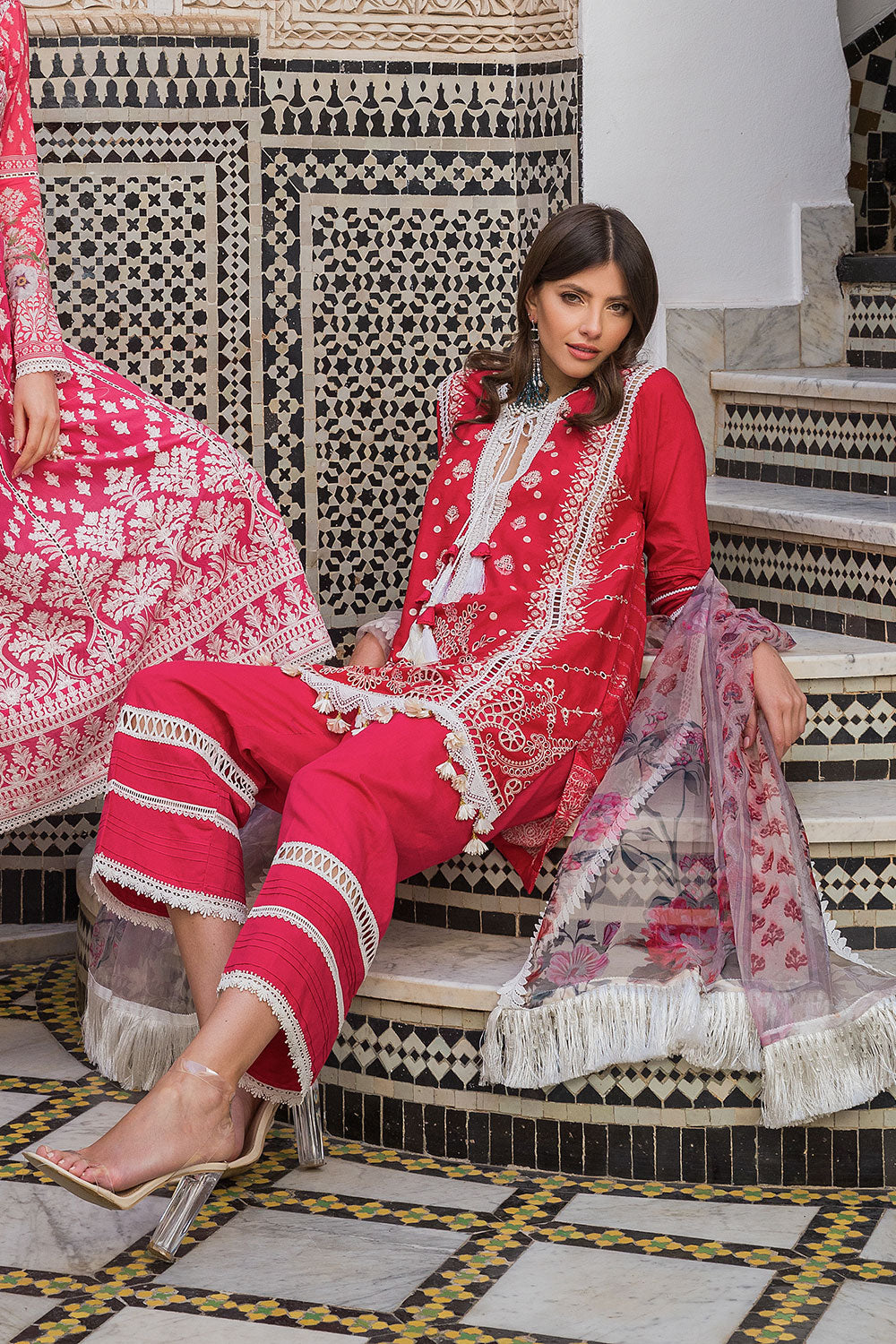 Design 1B Luxury Lawn 2020 Unstitched